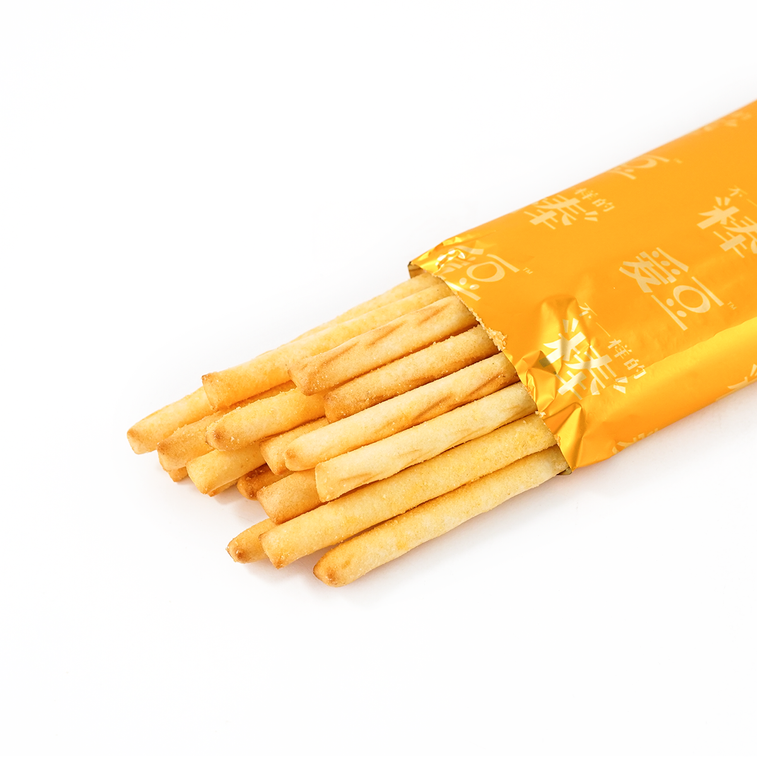 V-Loong Potato Sticks Salted Egg Yolk Flavor 48g / 1.69oz 伟龙 咸蛋黄味薯棒